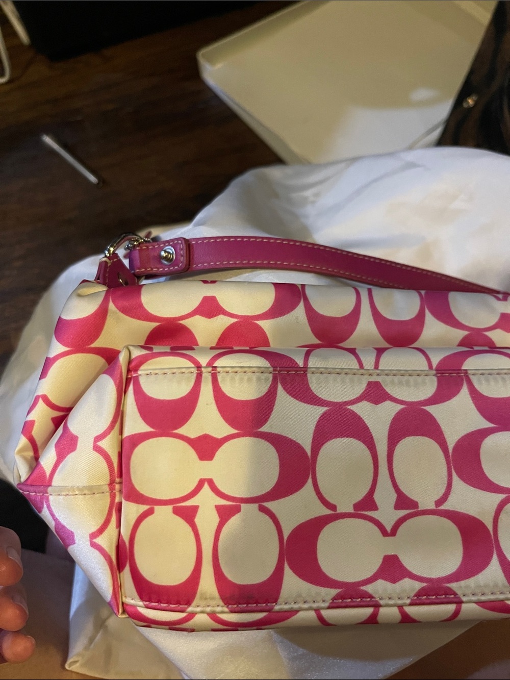 Vintage Coach Pink and Cream Signature Mini Shoulder Bag - Picture 2 of 7